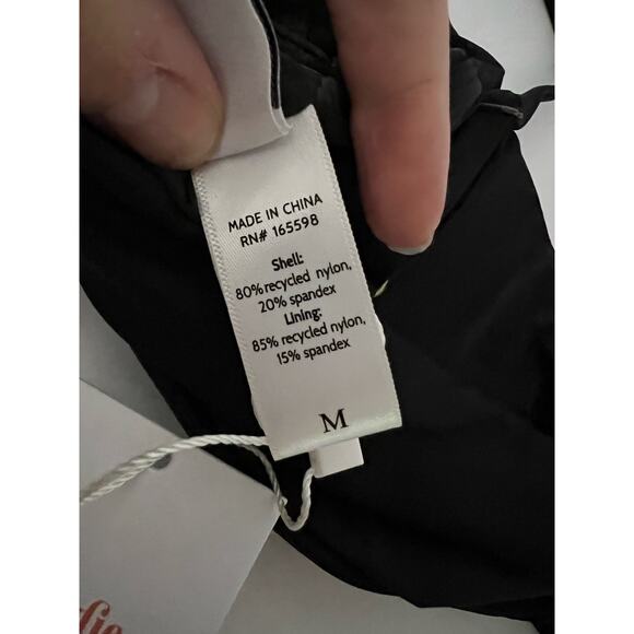 NWT Andie Women’s The Symi Bikini Adjustable Ruched Top Smooth Black Size M - Picture 11 of 13